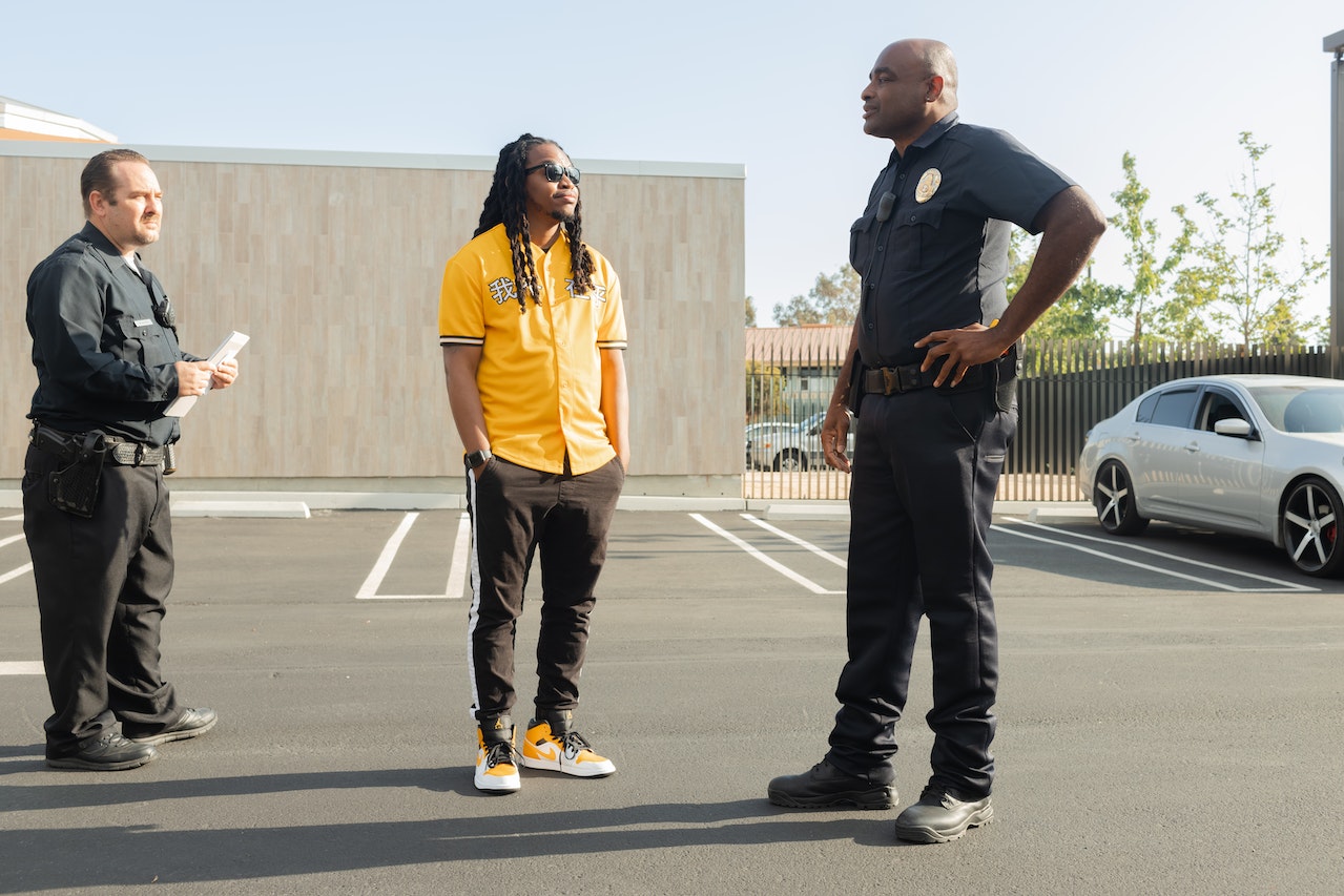 how to evict Airbnb guest