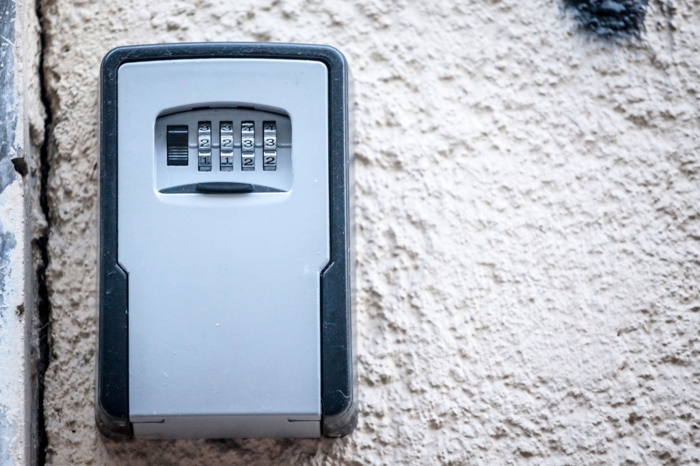 Revolutionising Guest Access: How the Right Airbnb Lockbox Can Elevate Your Rental Experience 9 airbnb key lock box