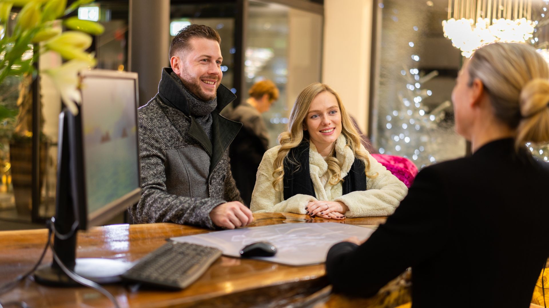 does airbnb do background checks