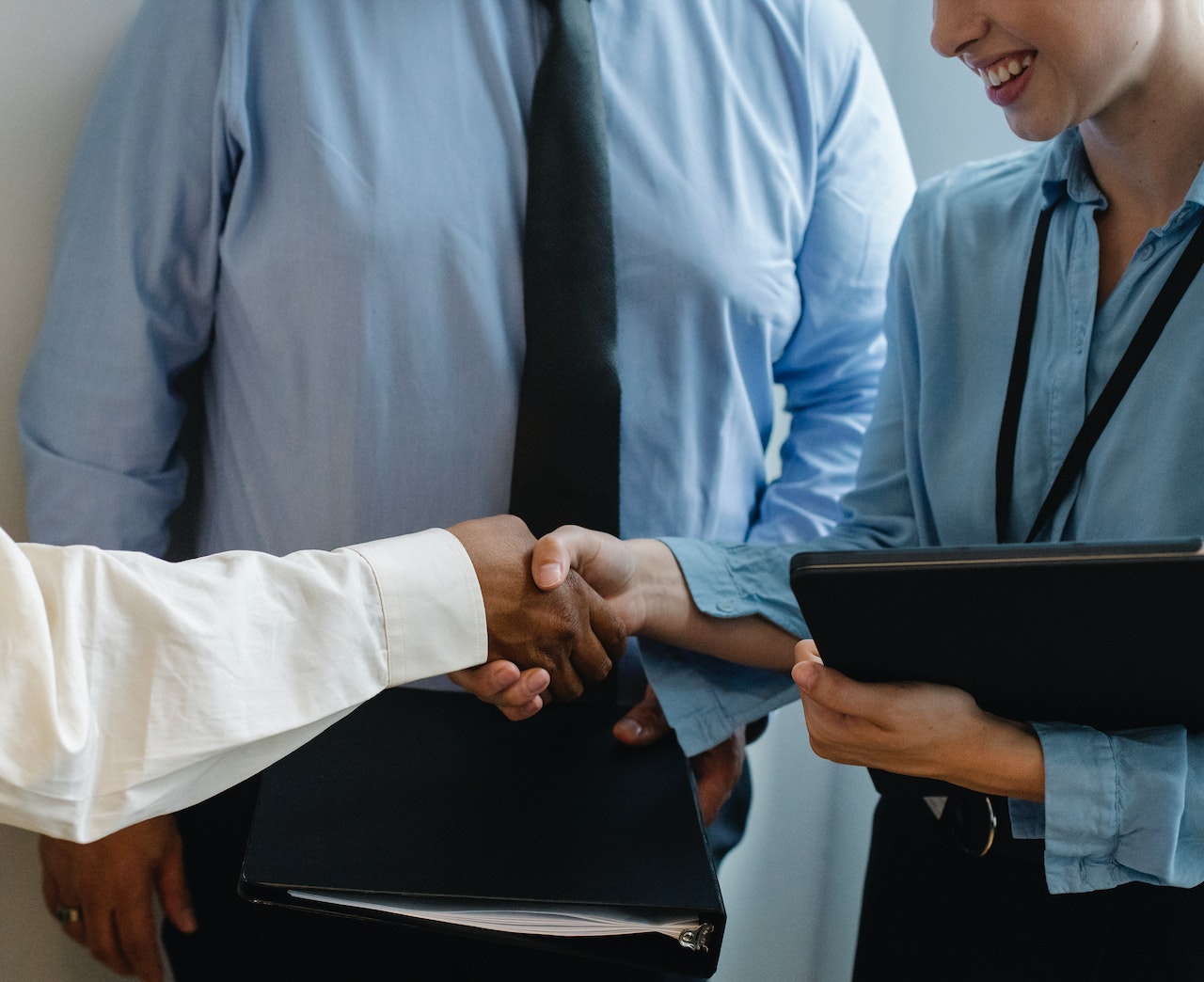 know your guest Airbnb