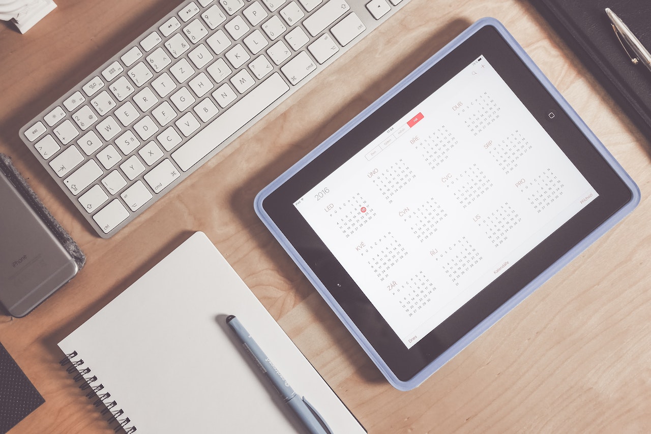 Mastering Calendar Management: A Guide to Syncing VRBO and Airbnb Calendars, Autohost