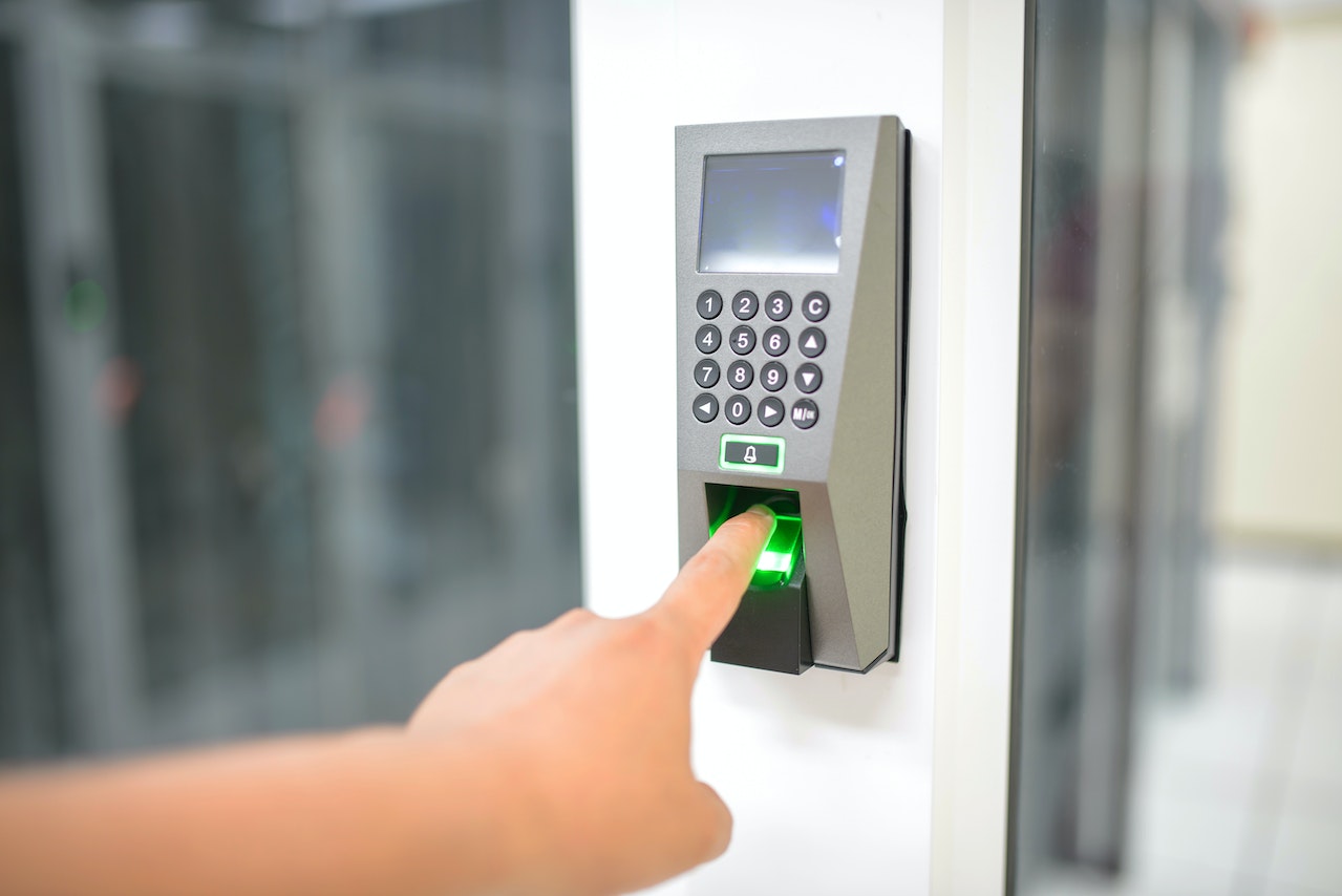 Streamlining Security: How a Modern Hotel Key Management System Enhances Guest Experience, Autohost